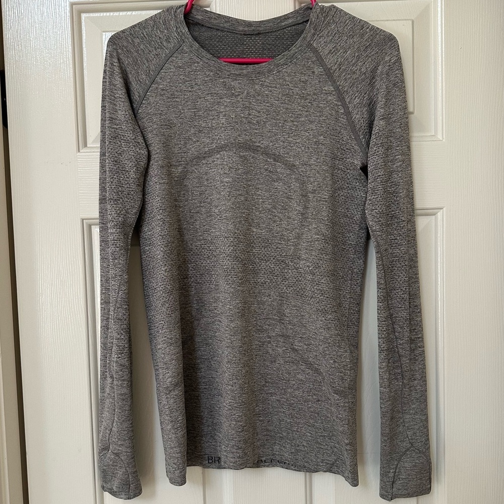Lululemon swiftly long sleeve top sz6